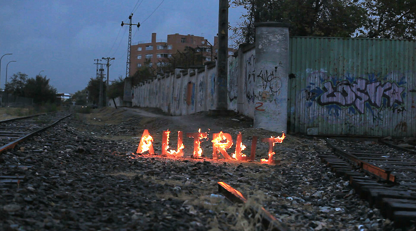 'Hic et Nunc' - Here and Now: A Survey of New Video from Spain