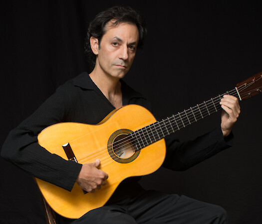 Tomás Lozano performs Eternal Juan Ramón Jiménez