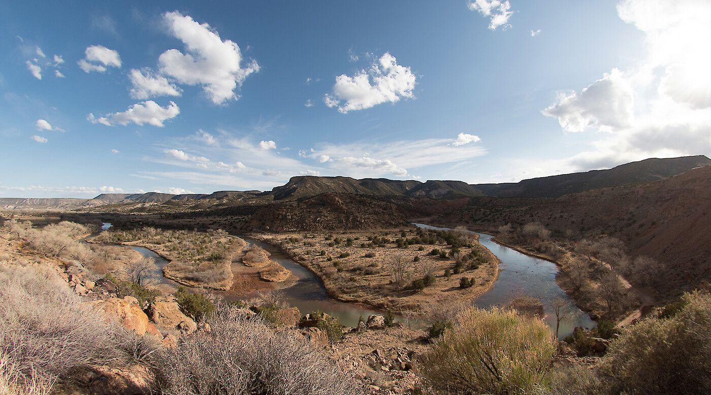 Moving Forward, Looking Back: Journeys across the Old Spanish Trail