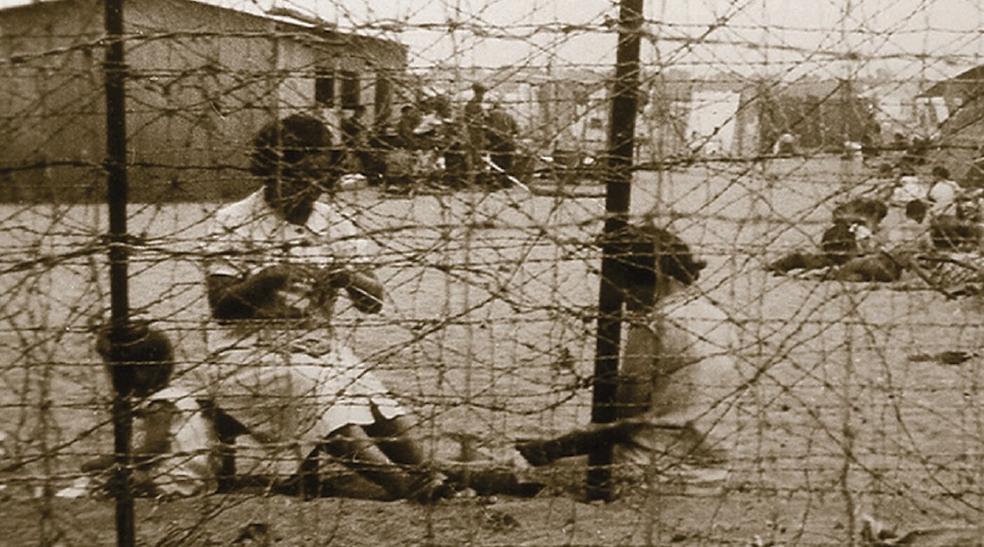 Between Barbed Wire and Exile. Spanish Sangrías and Vichy Therapies