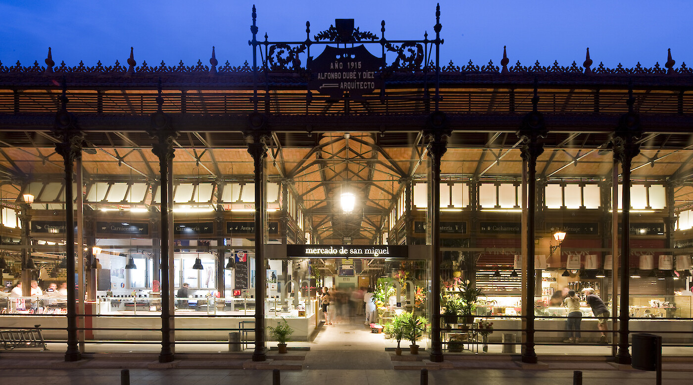 Food Markets of the 21st Century. New developments for a new society