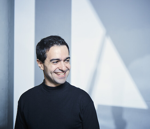 José Menor in concert in Los Angeles