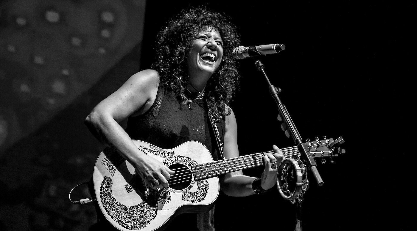 Rosana: In Memory of the Skin