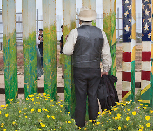 La Paloma at the Wall