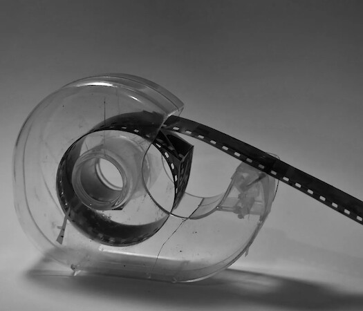 Visions of Asturias: Imprescindibles – Chema Madoz, regar lo escondido