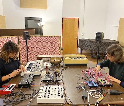 Sound Art Residency 2022: Clara de Asís & Veronica Anne Salinas