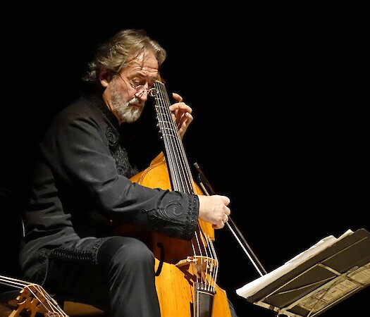 Jordi Savall at the Premiere Festival 2024-25 Beyond Baroque Season